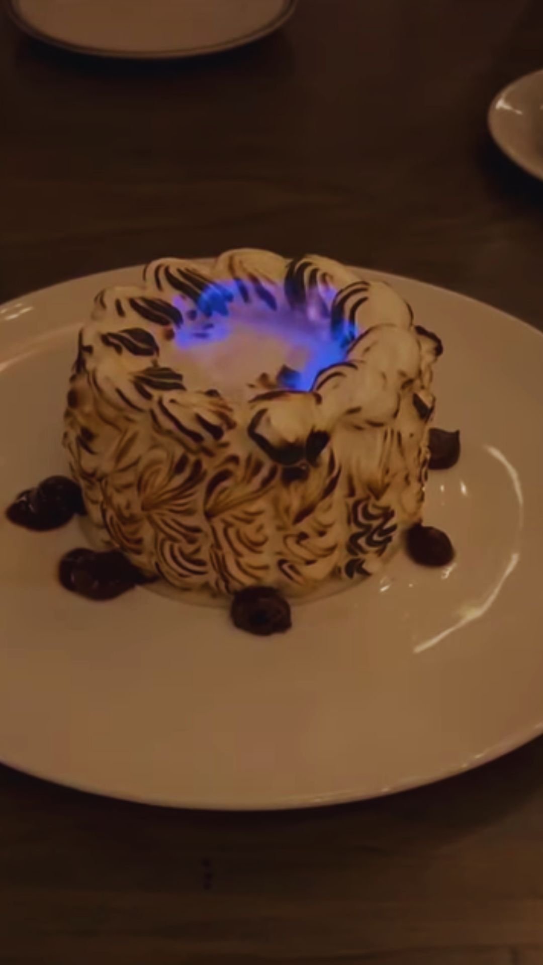 Baked Alaska Mini Ice Cream Cakes: A Delightful Frozen Dessert